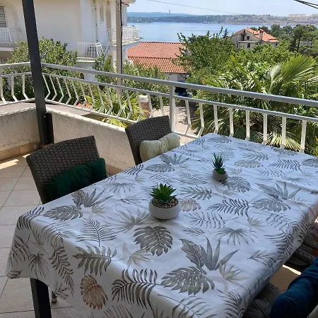 Apartment Jasna B Omišalj Exterior foto