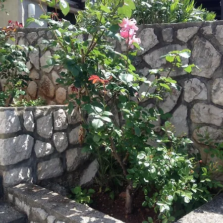 Apartment Jasna B Omišalj Exterior foto